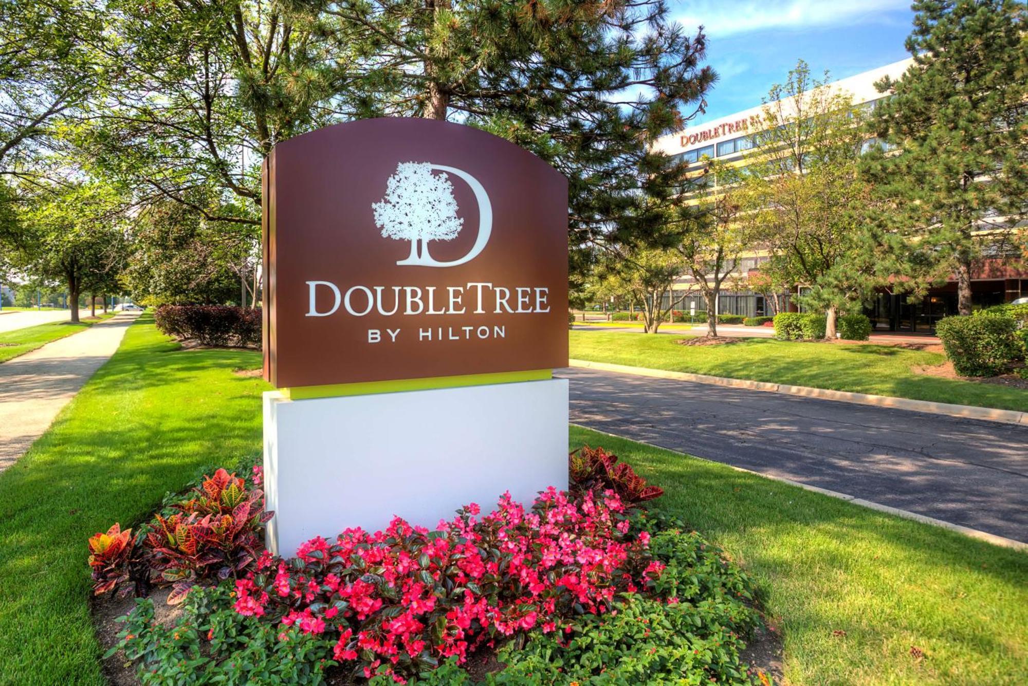 Отель Doubletree By Hilton Chicago Шаамбург Экстерьер фото